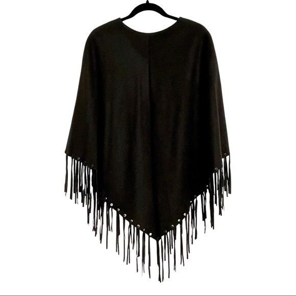Colombo Made Exclusively for Brooks Brothers 100% Cashmere Women’s Poncho - Picture 2 of 4